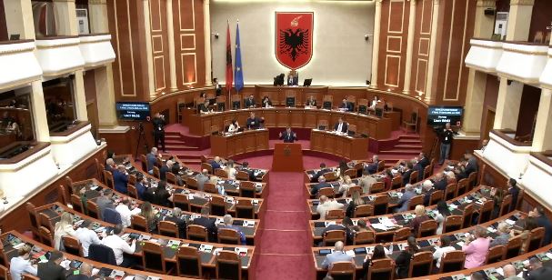 Shqipëri-SHBA, marrëveshje huaje 300 milionë euro/ Ratifikimi do miratohet me procedurë të përshpejtuar në orën 15:00