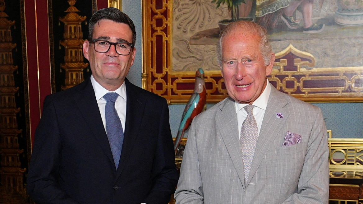 Pas largimit të Starmer  Andy Burnham kryeministri i ri i Britanisë  merr mandatin nga Mbreti Charles