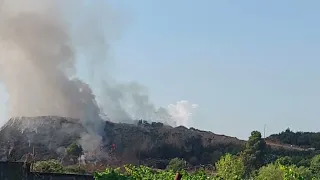 Vatër zjarri në Bregas të Finiqit, era favorizon përhapjen e flakëve
