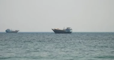 Transporti detar i Ngushticës së Hormuzit bie në nivelin më të ulët në pesë javë mes tensioneve SHBA-Iran