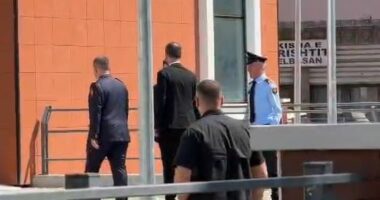 Lamallari dhe Hita takim me drejtuesin e policisë në Elbasan