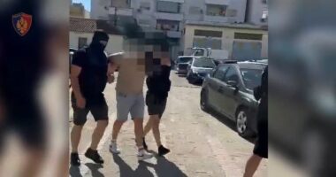VIDEO/ Operacioni “Fast”, kapet në Kavajë 26-vjeçari i shpallur në kërkim ndërkombëtar
