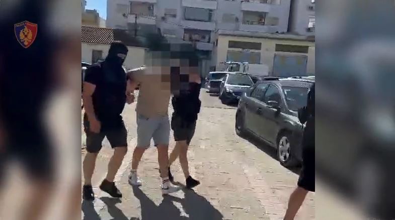 VIDEO  Operacioni  Fast   kapet në Kavajë 26 vjeçari i shpallur në kërkim ndërkombëtar