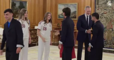 Një këshillë nga princesha/ Leonor – sulmuesit Torres: Nuk duhet t’i presësh flokët