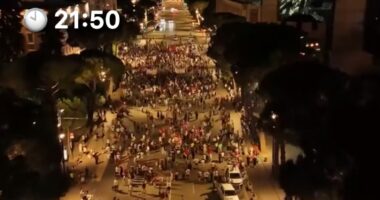 Pamjet me dron, ja pjesëmarrja në protestën e 41 në bulevard rreth orës 22:00