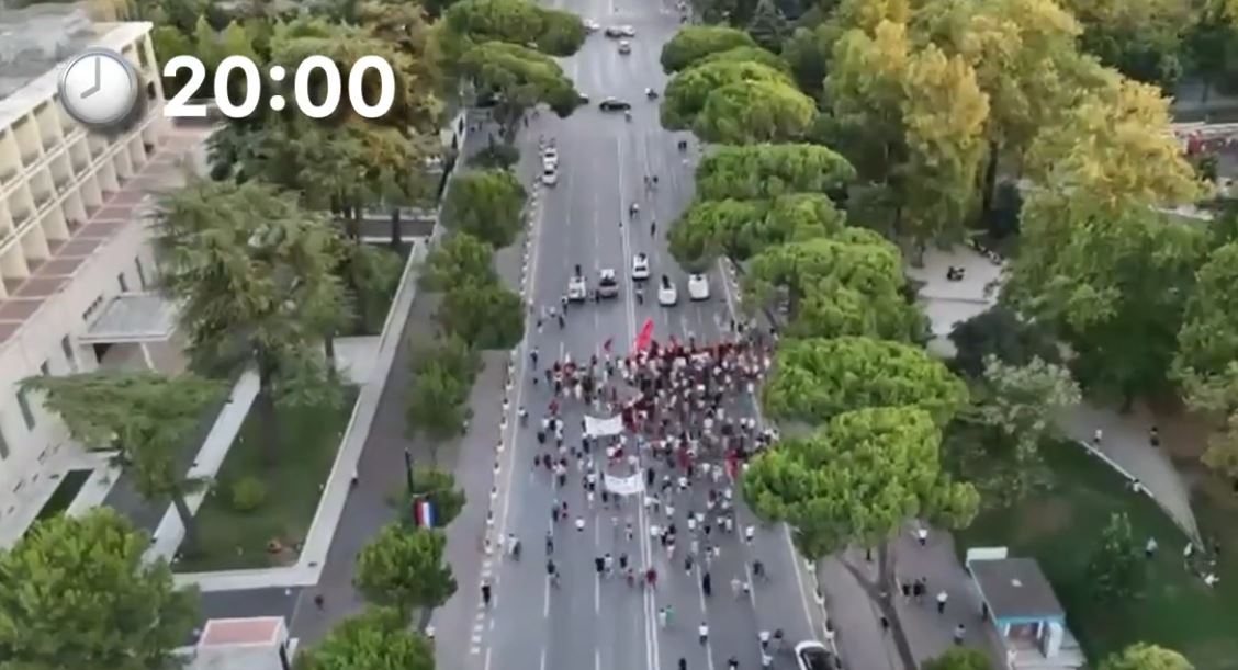 Dita e 47 e protestës  pamjet me dron  Ja pjesëmarrja në Bulevard në orën 20 00