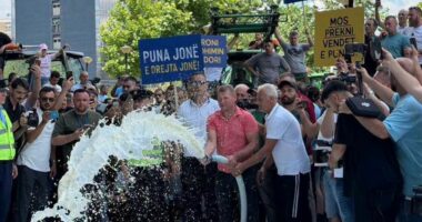 Protesta e fermerëve, Haradinaj: Qeveria me qasje armiqësore po godet prodhuesit vendorë