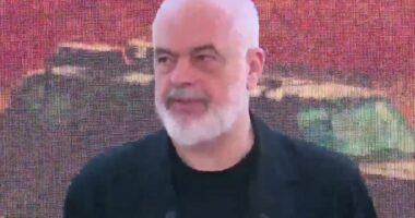 “Deri në 2028, ushtria shqiptare do ketë të gjitha kapacitetet”/ Rama: Po prodhohen 14 zjarrfikëse të reja