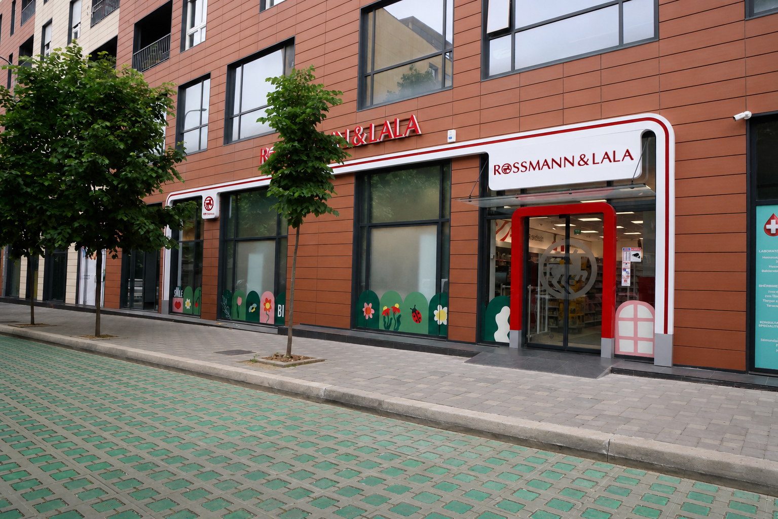 Rossmann   Lala sjell SUPER OFERTAT e verës me ulje deri në  40  