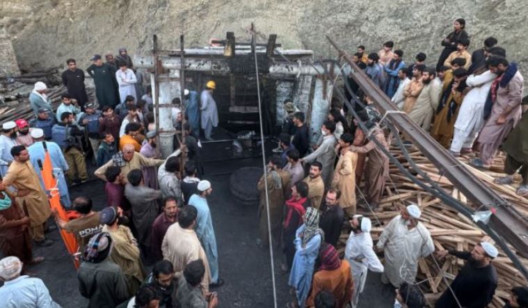 shperthim-ne-nje-miniere-ne-pakistan-32-minatore-humbin-jeten