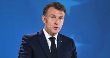 Franca i jep Ukrainës licenca për prodhimin e raketave, Macron njofton mbështetje të re ushtarake