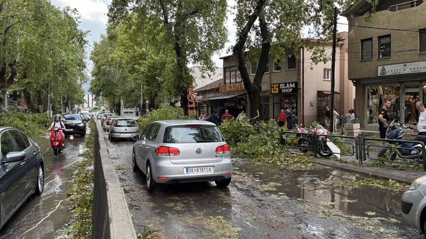 Stuhia  mbërthen  Maqedoninë e Veriut  raportohen dëme të shumta