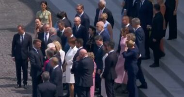 “Paradite europiane në Paris”/ Rama ndan pamje nga parada në Champs Elysees dhe takimi me liderët europianë