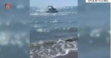 Rrezikuan pushuesit/ Policia e Vlorës bllokon Jet Ski dhe gomone