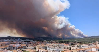 VIDEO/ Spanjë, zjarr masiv pranë resortit turistik në Costa Brava