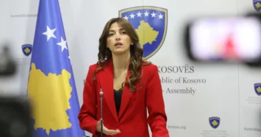 Kosovë/ Haxhiu mbledh liderët e partive në takim për tejkalimin e krizës politike në Kosovë