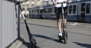 Belgjikë, mbajtja e kokoreve bëhet e detyrueshme për përdoruesit e skuterëve elektrikë