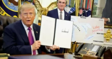 Trump firmos urdhrin: Liqeni Ontario do të quhet “Liqeni i Amerikës”