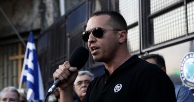 Greqi, “ngrenë kokë” neonazistët/ Ish-eksponenti i “Agimit të Artë”, Kasidiaris, do rikthehet në politikë