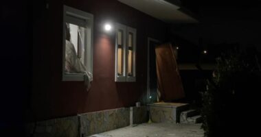 Shpërthen bombola e gazit në Lezhë/ Pamjet nga banesa, 7 pjesëtarë të familjes në spital, njëri prej tyre niset drejt Traumës