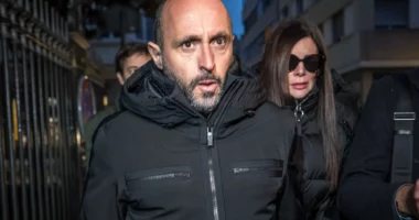 Dyshohet se dhunoi gruan/ Zvicër, arrestohet pronari i barit ku ndodhi tragjedia me 41 viktima