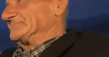 Rama “sy m’sy” me pensionistin: Rruga do të bëhet, mos vazhdo se do thonë je patronazhist!