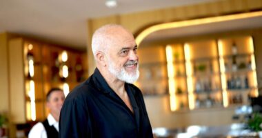 Rama: Përgatitje për sezonin e ri politik, takim me drejtuesit e PS në Tiranë
