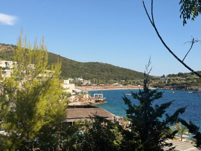 Moti sot i qëndrueshëm dhe i nxehtë