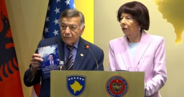 “Zgjidhni presidentin, po rrezikoni shtetin”/ Ish-kongresmeni amerikan, DioGuardi, mesazh për Kosovën
