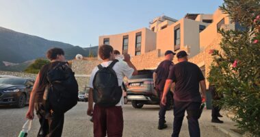 Dy turistë gjermanë humbën në malin e Çikës, gjenden pas disa orësh nga ekipet e shpëtimit