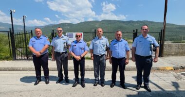 Fluksi i lartë në hyrje në pikat e kalimit me Greqinë, masa të përbashkëta me homologët e Policisë greke