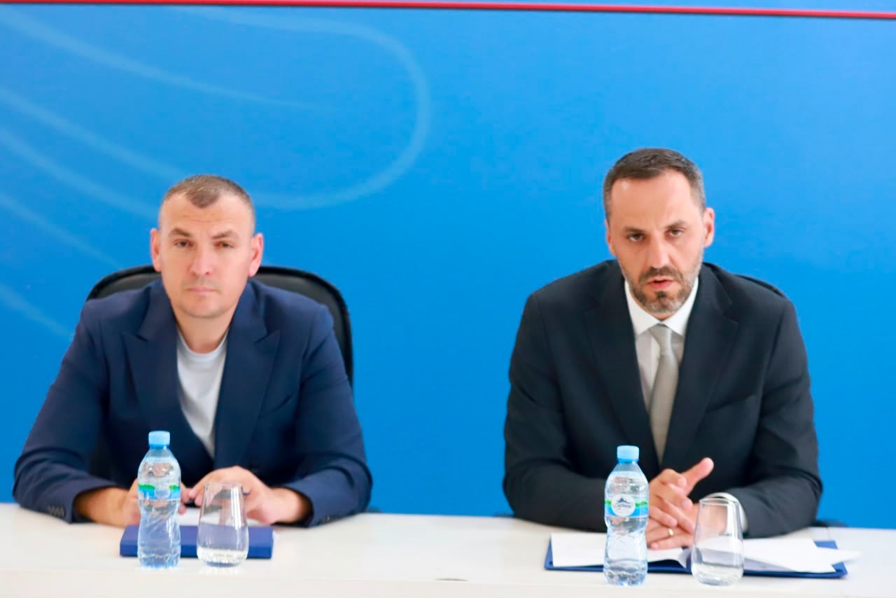 Pas dorëheqjes së Arben Carës, prezantohet drejtori i ri i komanduar i Shërbimit Zjarrfikës