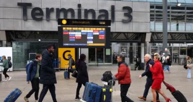 Moti i keq në Britaninë e Madhe/ Përmbytjet shkaktojnë probleme në aeroportin Heathrow