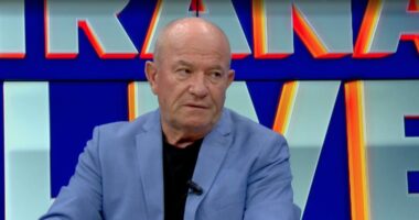 Arben Meçe: Heqja e tabelës në shqip në Tabanoc, faktor destabilizues për rajonin