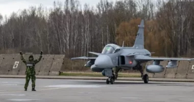 Suedia po dërgon avionë dhe anije luftarake në Finlandë