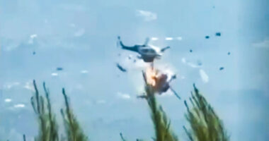 VIDEO/ Pamje tragjike! Dyshohet për dy viktima nga përplasja e dy helikopterëve zjarrfikës gjatë shuarjes së flakëve në Greqi