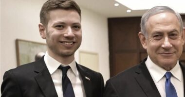 Kërcënim për vrasje, djali i Netanyahut largohet urgjentisht nga SHBA drejt Izraelit