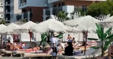 Shëngjin, shtohen turistët/ Plazhe të pastra dhe me siguri për pushuesit