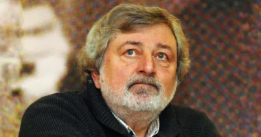 Ndahet nga jeta kompozitori italian Francesco Guccini, simbol i viteve ’70