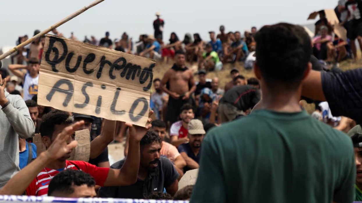 Qindra emigrantë protestojnë dhe kërkojnë azil në Ceuta të Spanjës  Nuk duam të kthehemi në Marok