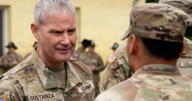 Pentagoni shkarkon gjeneralin që koordinonte ndihmën ushtarake për Ukrainën