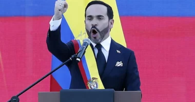 Kolumbia ka presidentin e ri, De la Espriella merr zyrtarisht detyrën