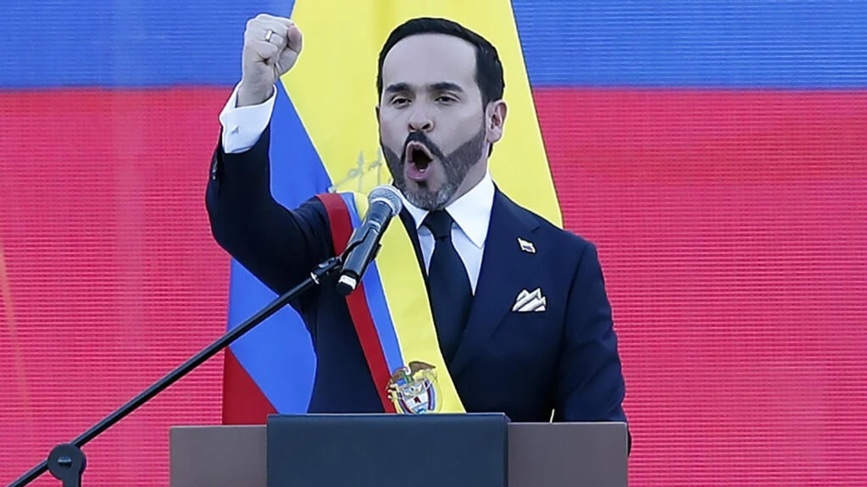 Kolumbia ka presidentin e ri  De la Espriella merr zyrtarisht detyrën