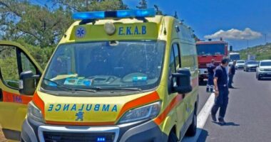 Aksident në Greqi, makina u përplas me kamionin, humbin jetën nënë e bir nga Shqipëria