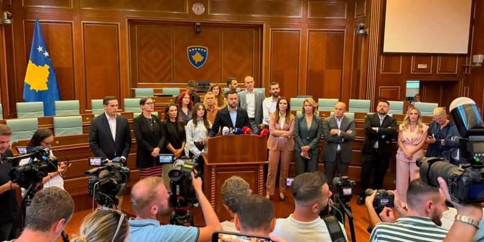 Kosovë  REL  Kuvendi mbetet pezull  tensionet rriten