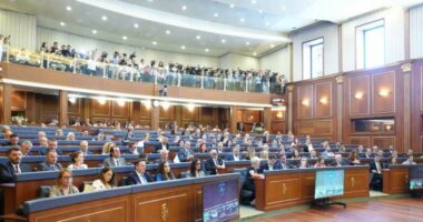 Seanca shtyhet të shtunën/ Konstituimi i Kuvendit të Kosovës, afati përfundon sot në orën 24:00