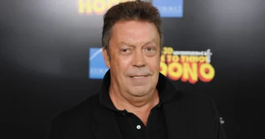 Vdes në moshën 80-vjeçare Tim Curry, aktori ikonë i “Rocky Horror”