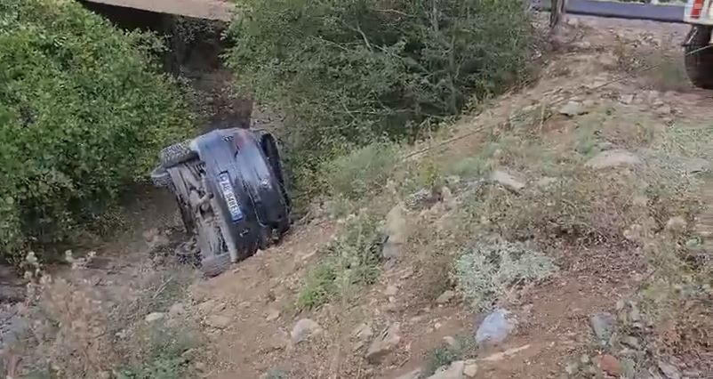 Makina përfundon në greminë, vdes 20-vjeçari/ Mirditë, shoferi dhe një i mitur në gjendje të rëndë për jetën