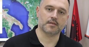 Ministri Nufi në Qendrën Kombëtare të EC: Monitorim dhe koordinim pa ndërprerje e situatës së zjarreve