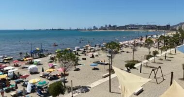 Rama ndan pamje nga Durrësi: Një prej destinacioneve të preferuara të pushuesve vendas dhe të huaj